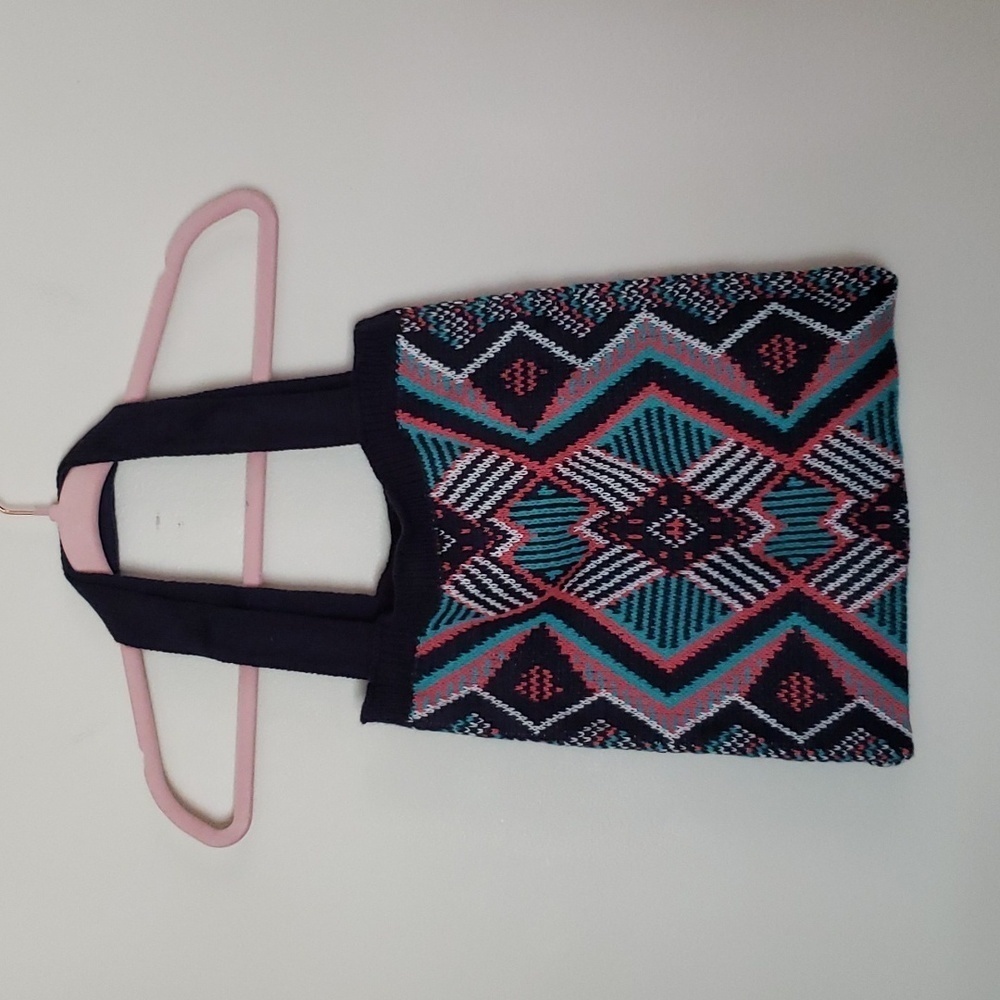 Knit multicolor tote bag.